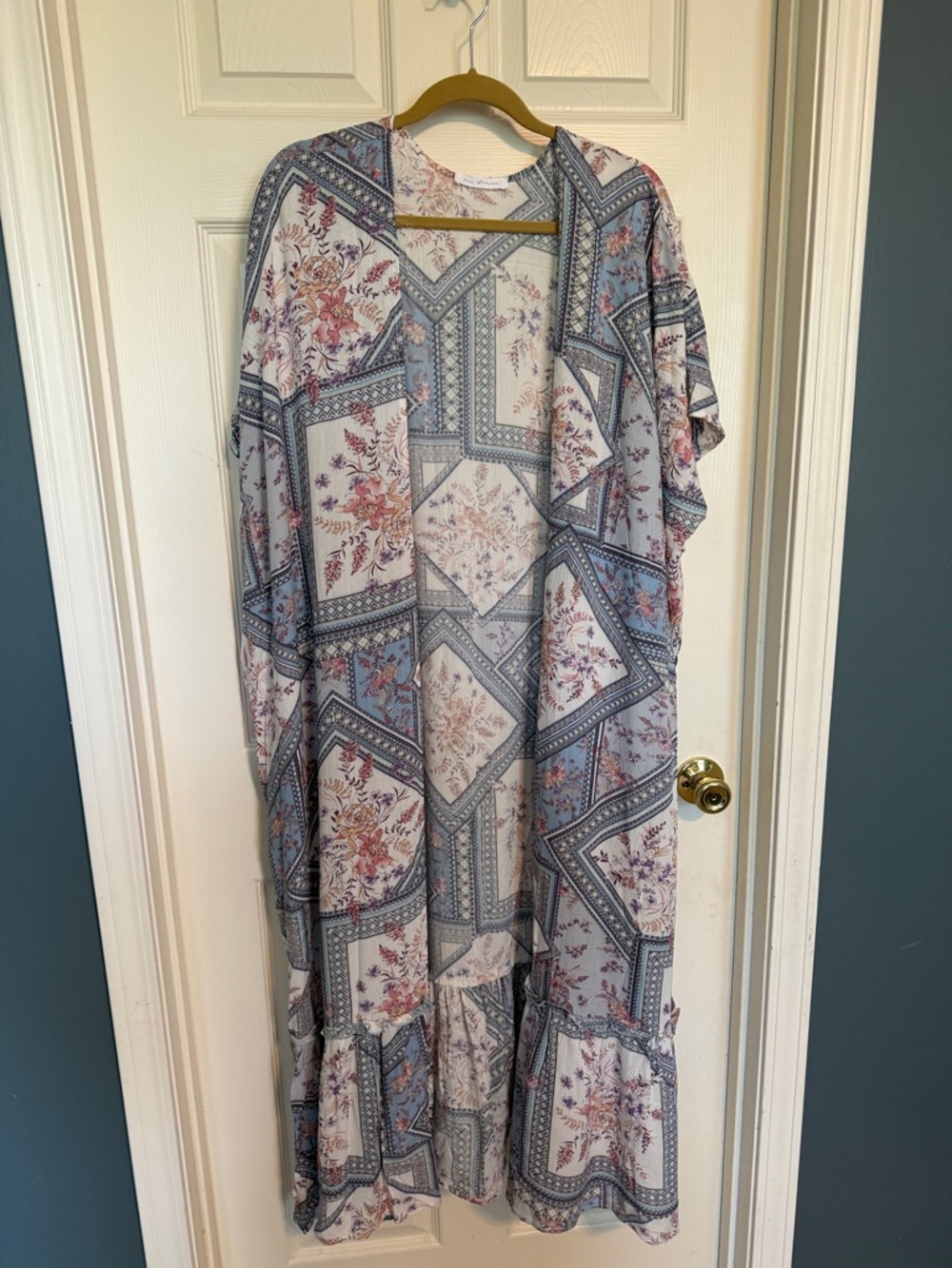 Ces Femme Blue and Cream Floral Patchwork Long Kimono